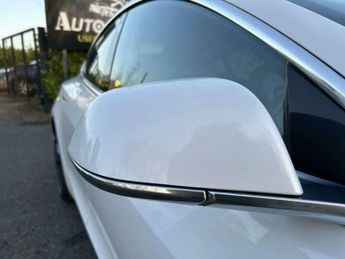 Tesla Model 3 Standard Range Plus Auto RWD 4dr