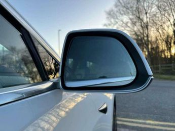 Tesla Model 3 Standard Range Plus Auto RWD 4dr