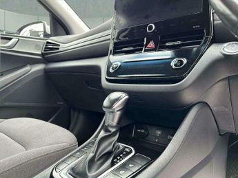 Hyundai Ioniq 1.6 h-GDi Premium DCT Euro 6 (s/s) 5dr