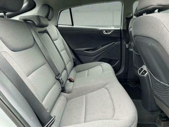 Hyundai Ioniq 1.6 h-GDi Premium DCT Euro 6 (s/s) 5dr