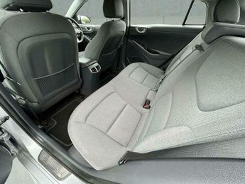 Hyundai Ioniq 1.6 h-GDi Premium DCT Euro 6 (s/s) 5dr