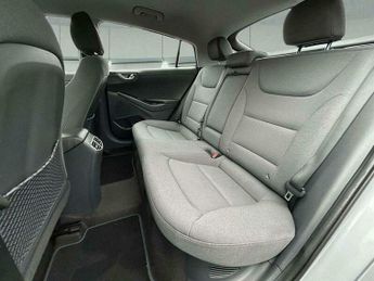 Hyundai Ioniq 1.6 h-GDi Premium DCT Euro 6 (s/s) 5dr