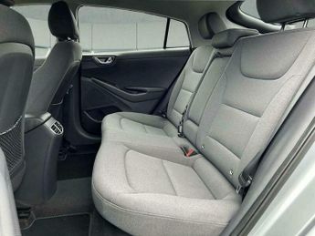 Hyundai Ioniq 1.6 h-GDi Premium DCT Euro 6 (s/s) 5dr