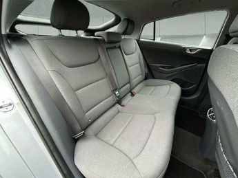 Hyundai Ioniq 1.6 h-GDi Premium DCT Euro 6 (s/s) 5dr