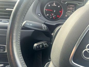 Audi Q3 2.0 TDI SE S Tronic quattro Euro 5 (s/s) 5dr
