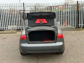 Audi A4 2.0 TDI SE CVT 4dr