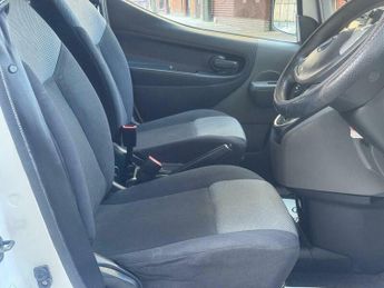 Nissan NV200 7 seat