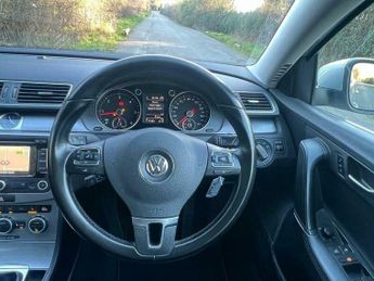 Volkswagen Passat 1.6 TDI BlueMotion Tech Executive Euro 5 (s/s) 5dr