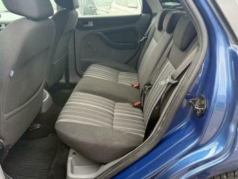 Ford Focus 1.6 Style 5dr