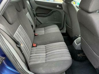 Ford Focus 1.6 Style 5dr