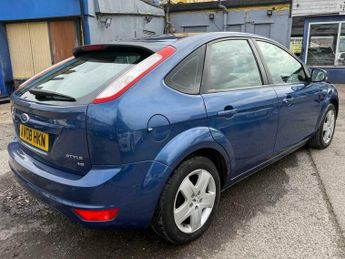 Ford Focus 1.6 Style 5dr