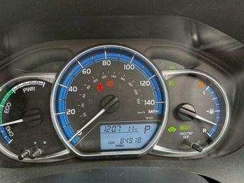 Toyota Yaris 1.5 VVT-h Icon E-CVT Euro 6 5dr