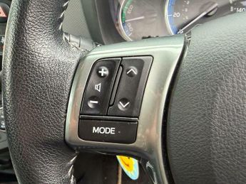 Toyota Yaris 1.5 VVT-h Icon E-CVT Euro 6 5dr