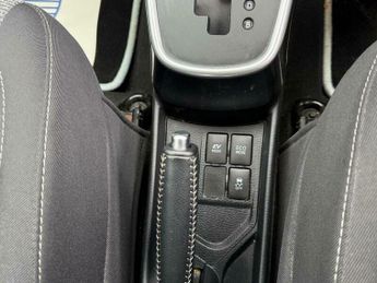 Toyota Yaris 1.5 VVT-h Icon E-CVT Euro 6 5dr