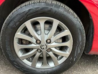 Toyota Yaris 1.5 VVT-h Icon E-CVT Euro 6 5dr