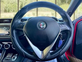 Alfa Romeo Giulietta JTDM-2 DISTINCTIVE