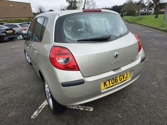 Renault Clio 1.6 VVT Privilege 5dr