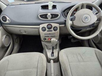 Renault Clio 1.6 VVT Privilege 5dr