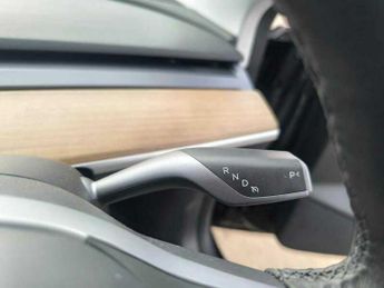 Tesla Model 3 MODEL 3