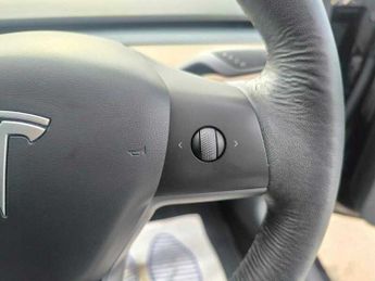 Tesla Model 3 MODEL 3