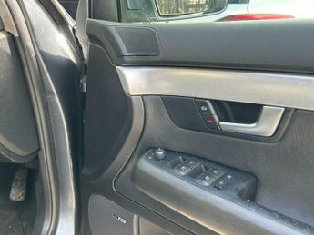 Audi A4 Avant 2.0 TDI S line 5dr