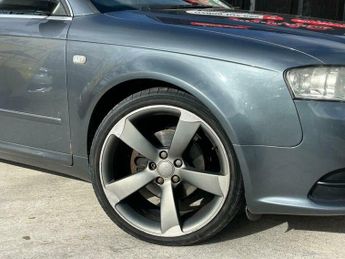 Audi A4 Avant 2.0 TDI S line 5dr