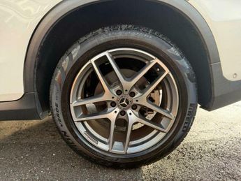 Mercedes-Benz C Class 2.1 GLC220d AMG Line (Premium) SUV 5dr Diesel G-Tronic 4MATIC Eu