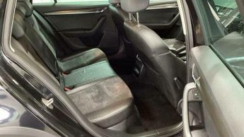 Skoda Octavia 2.0 TDI Scout DSG 4WD Euro 6 (s/s) 5dr