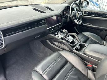 Porsche Cayenne V6 TIPTRONIC