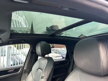 Porsche Cayenne V6 TIPTRONIC