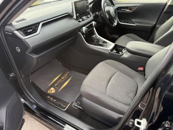 Toyota RAV4 VVT-I DESIGN