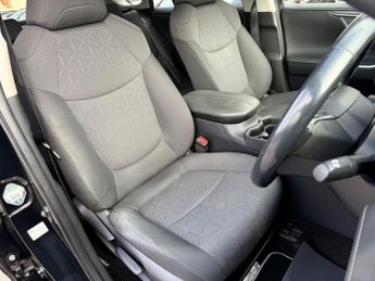 Toyota RAV4 VVT-I DESIGN