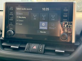 Toyota RAV4 VVT-I DESIGN