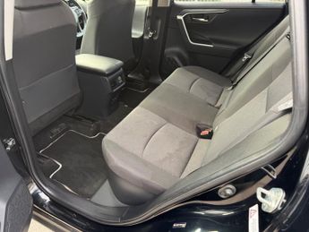 Toyota RAV4 VVT-I DESIGN