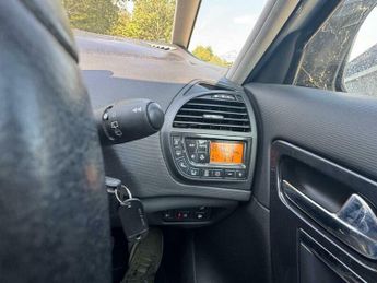Citroen C4 Picasso 1.6 HDi Exclusive EGS6 Euro 4 5dr