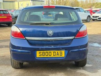 Vauxhall Astra 1.6i 16v Design Hatchback 5dr Petrol Easytronic (156 g/km, 103 b