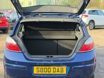 Ford Focus 1.6i 16v Design Hatchback 5dr Petrol Easytronic (156 g/km, 103 b