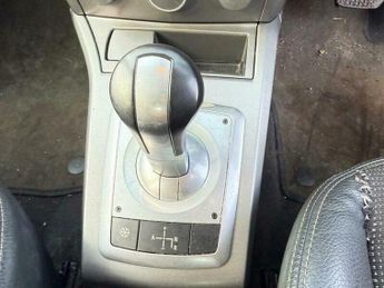 Vauxhall Astra 1.6i 16v Design Hatchback 5dr Petrol Easytronic (156 g/km, 103 b