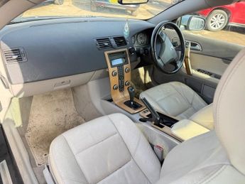 Volvo C70 2.4 D5 SE Convertible 2dr Diesel Geartronic (193 g/km, 178 bhp)