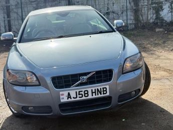 Volvo C70 2.4 D5 SE Convertible 2dr Diesel Geartronic (193 g/km, 178 bhp)