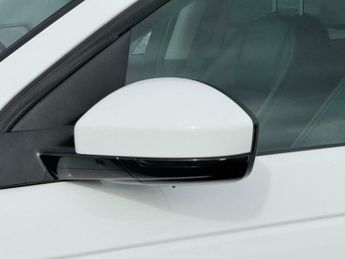 Land Rover Discovery Sport 2.0 TD4 SE Tech Auto 4WD Euro 6 (s/s) 5dr