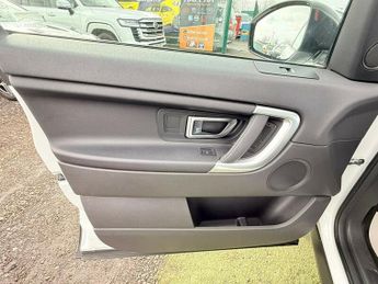 Land Rover Discovery Sport 2.0 TD4 SE Tech Auto 4WD Euro 6 (s/s) 5dr