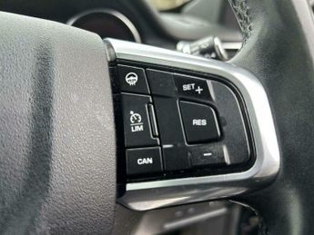 Land Rover Discovery Sport 2.0 TD4 Landmark Auto 4WD Euro 6 (s/s) 5dr