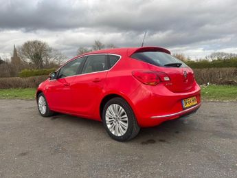 Vauxhall Astra 1.4 16v Excite Hatchback 5dr