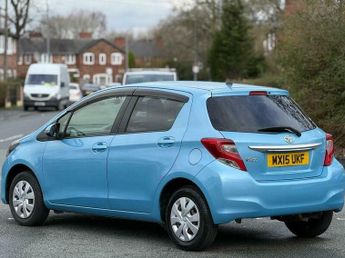 Toyota Yaris 1.0 VVT-i Icon CVT Euro 6 5dr