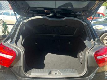 Mercedes-Benz A Class 2.1 A220d Motorsport Edition (Premium) 7G-DCT Euro 6 (s/s) 5dr