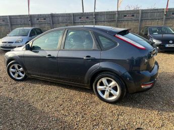 Ford Focus 1.6 Zetec 5dr