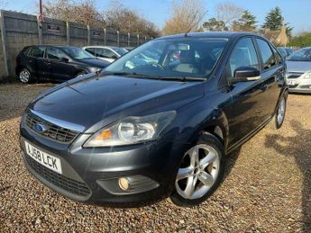 Ford Focus 1.6 Zetec 5dr