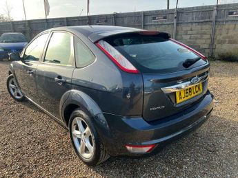 Ford Focus 1.6 Zetec 5dr