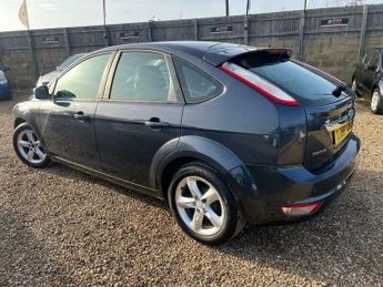 Ford Focus 1.6 Zetec 5dr